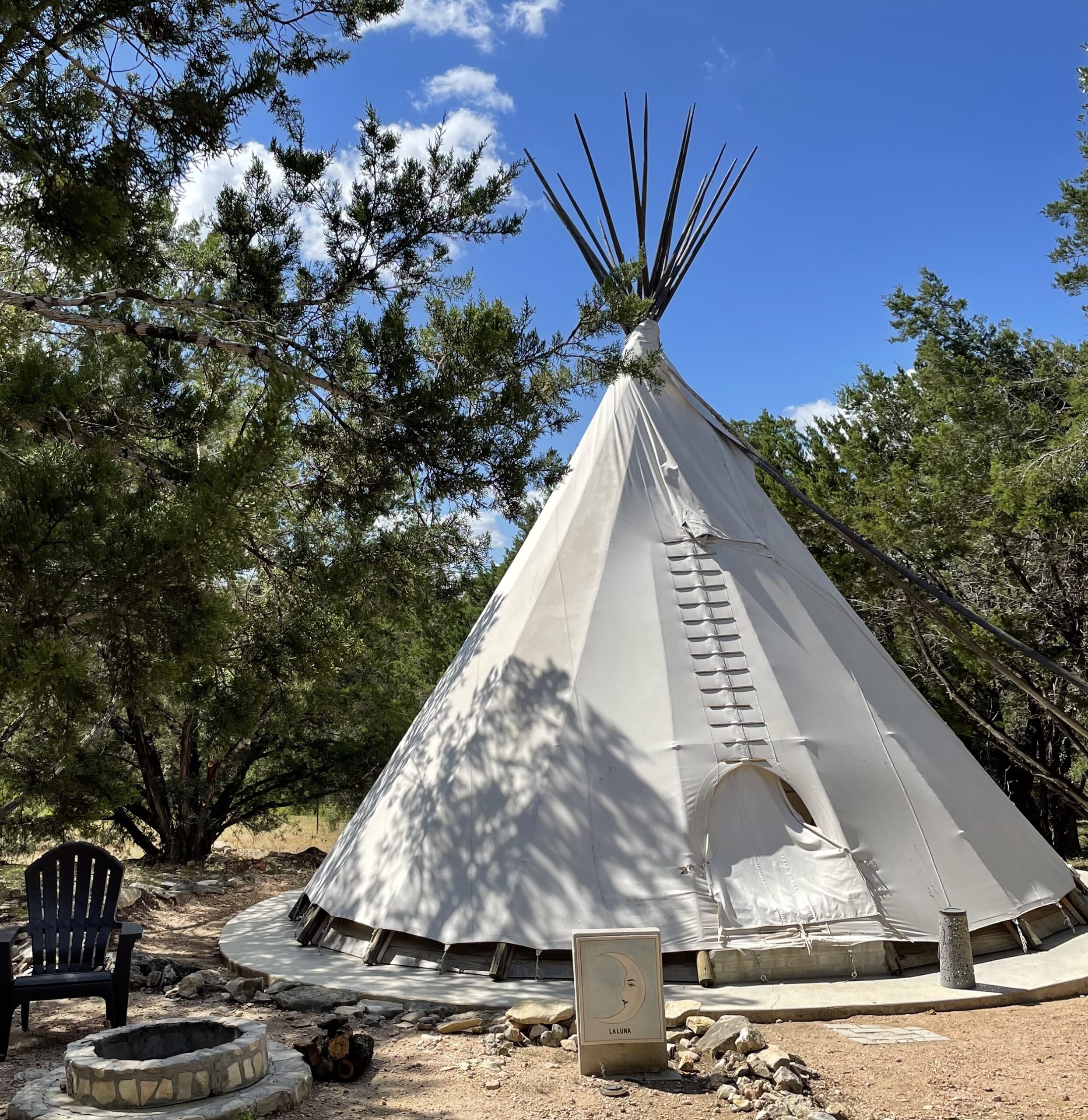 Poles for outlet teepee